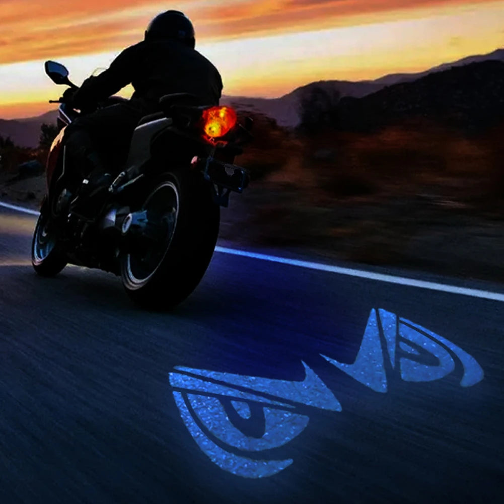 Luz proyectora LED bajo moto ojo de diablo – Vista 7