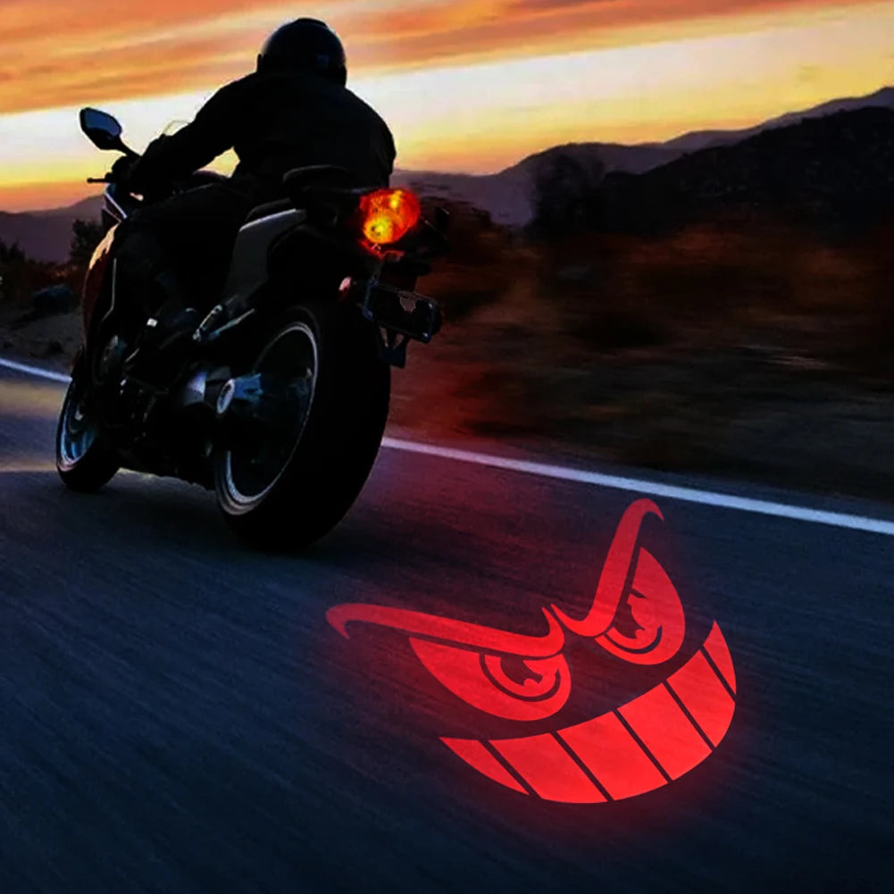 Luz proyectora LED bajo moto ojo de diablo – Vista 5